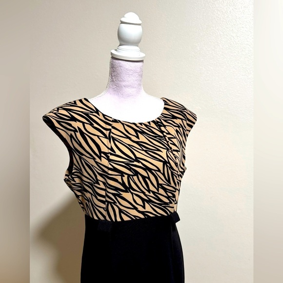 Business-Professional Cocktail Dress - Picture 1 of 6